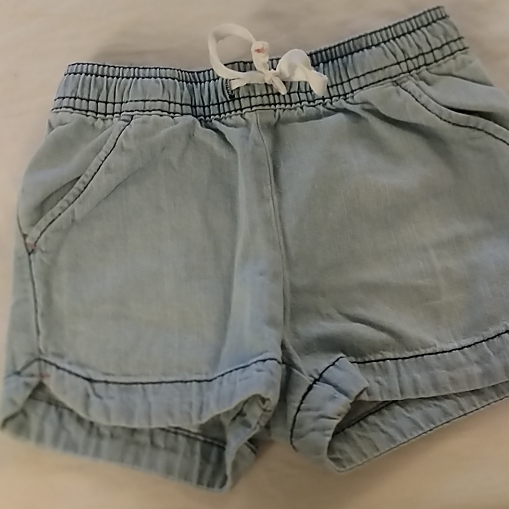 Elastic drawstring denim shorts